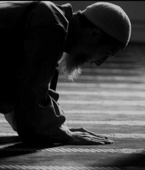 adinaser77's tweet photo. من لجأ إلى الله لا يرجع خائبًا. https://t.co/QO8qzP3vCf
