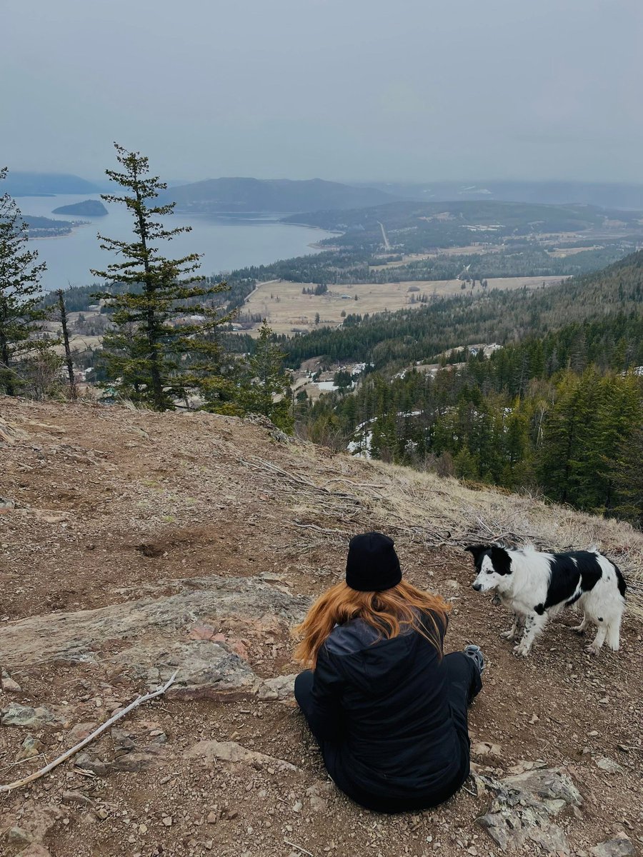 Hiking up Mount Baldy today. 

#hiking #hikingadventures #beautifulbc #britishcolumbia #Canada #Canadianphotography