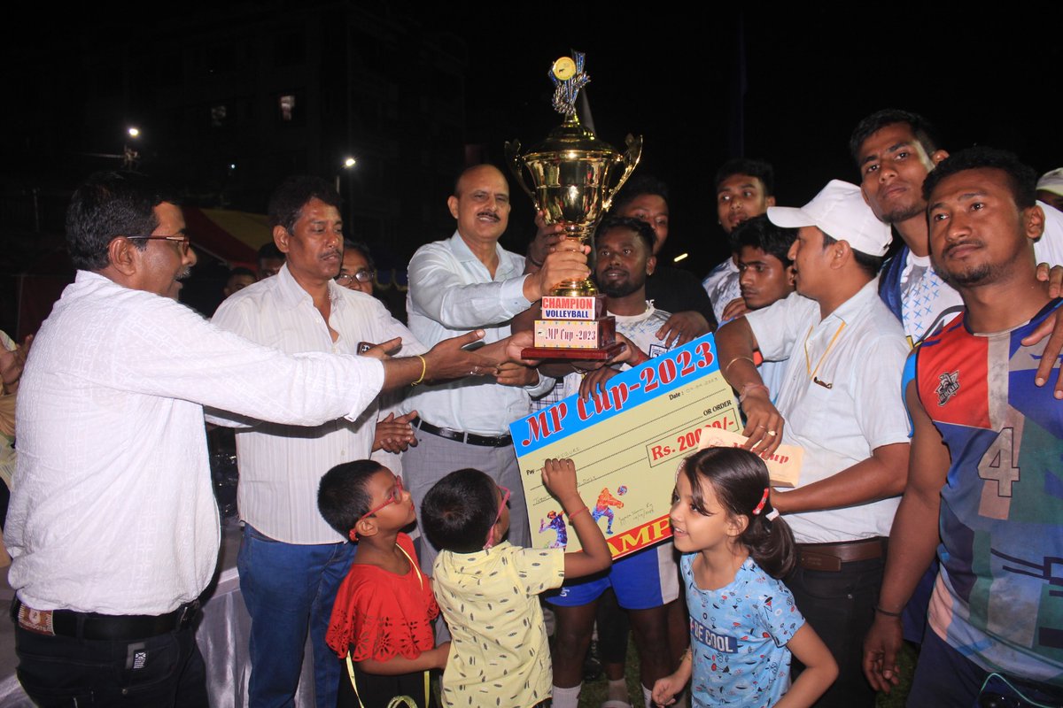 JayantaRoyJPG's tweet photo. Jalpaiguri MP Cup - 2023 Football and Volleyball Tournament | Some glimpses #MPCup
 @narendramodi @JPNadda @ianuragthakur @YASMinistry @DrSukantaBJP @Amitava_BJP https://t.co/LWgKM1HiEg