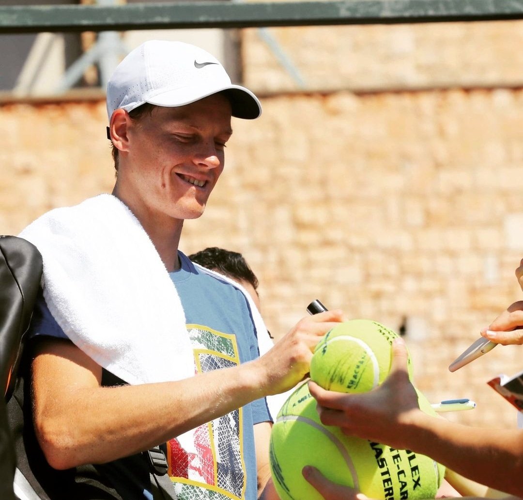 Jan: "I social? So cosa succede se li usi male. Sui social metto il mio lavoro: allenamenti, commenti alle parite, cose del genere. Ma lascio fuori la vita privata: proteggo le persone che mi stanno intorno. Non ho bisogno di farle vedere a tutto il mondo"

📷 Felice Calabro