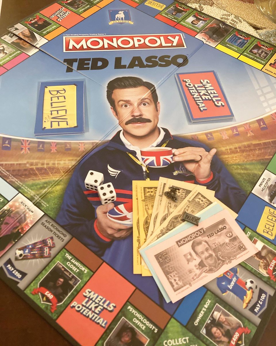 cait7911's tweet photo. A couple more visits to the boot room and I’d have been sunk. 💸#gamenight #smellslikepotential https://t.co/sN1qBk5n0o