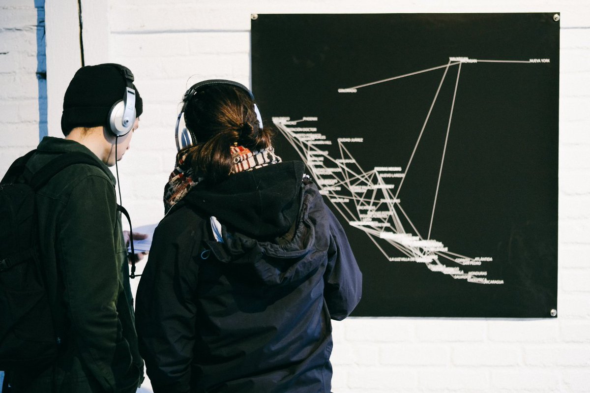 Exposition "Voler le Silence" durant le festival Sonic Protest, dans l'ancienne Halle Bouchoule des <a href="/InstantsChavirs/">Instants Chavirés</a> à Montreuil.

Retour en images sur l'exposition
1. Essaim
2. Cello Suites
3. Los Grillos del Sueño
4. Fuga

#SonicProtest #SoundArt #FelixBlume #FieldRecording