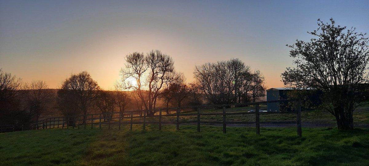 akajools's tweet image. Beautiful   sunrise