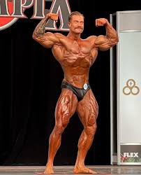 _alessandrro's tweet photo. how @Miguelag_0 look on ft
reality.           vs.          expectation https://t.co/OYS1DBQK5i