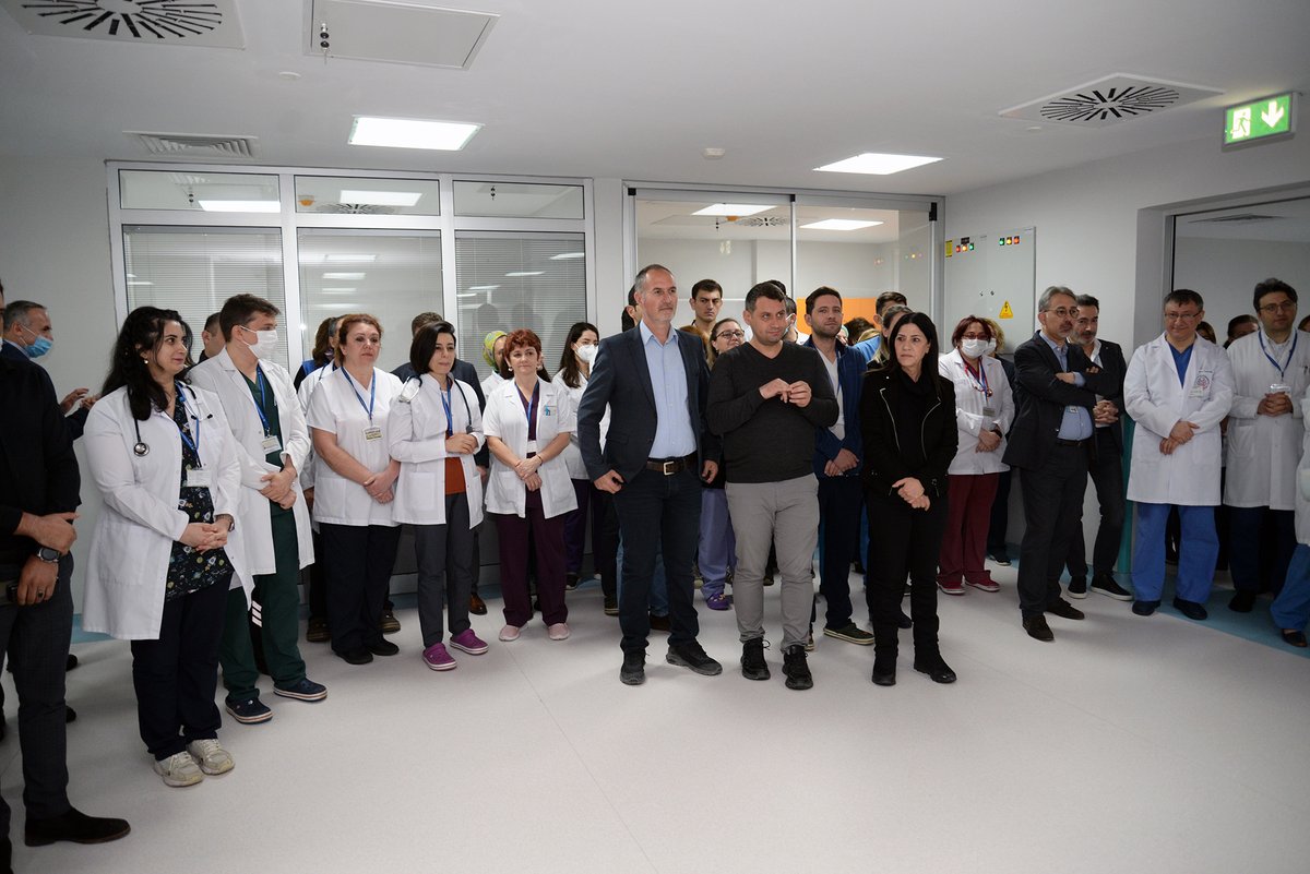 askilavuz's tweet photo. Böylesine kıymetli bir projenin yürütülmesinde ve başarıyla tamamlanmasında emeği bulunan başta Hastane Yöneticilerimiz olmak üzere herkese gönülden teşekkür ediyorum. Bursa'mıza, Üniversitemize ve vatandaşlarımıza hayırlı olmasını diliyorum. https://t.co/xH5mywfbBw
