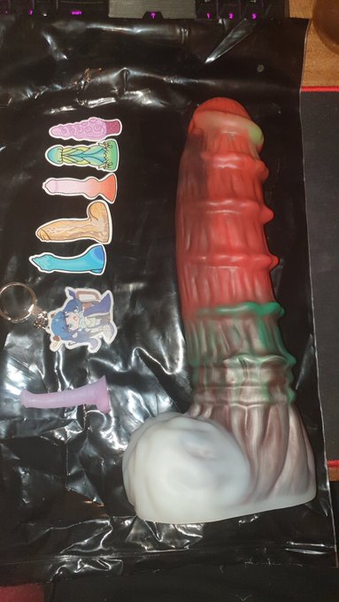 New toy from juliettoys arrived today ^_^  XL Oron!  Can't wait to try it out soon! :) https://t.co/<a href="/tag/feet"class="tags"><span>#feet</span></a><a href="/tag/anal"class="tags"><span>#anal</span></a><a href="/tag/dildo"class="tags"><span>#dildo</span></a><a href="/tag/twink"class="tags"><span>#twink</span></a><a href="/tag/femboy"class="tags"><span>#femboy</span></a><a href="/tag/mrhankeyto"class="tags"><span>#mrhankeyto</span></a>