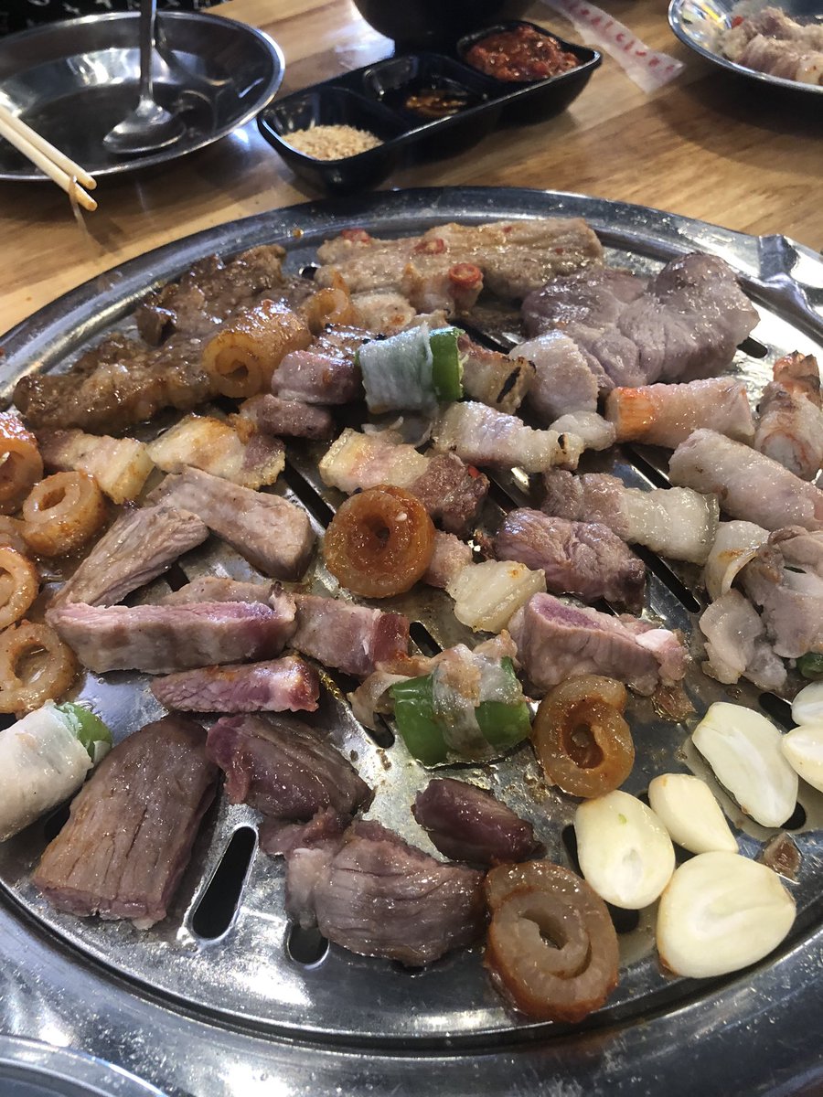 i_Yak_'s tweet photo. Gangnum bbq good https://t.co/YaUVxIFx4K