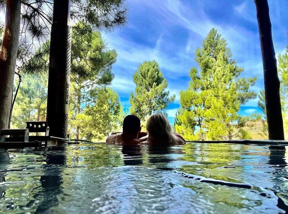 AvaniLodge's tweet photo. Autumn bliss: Soaking in the hot tub, surrounded by nature's beauty and peacefulness.
Have you planned your Autumn escape yet? 💚💙
https://t.co/ursAWirZVE
#overberg #westerncape #hottub
#lifeatavani #naturereserve #botriver #autumn
📸IG : #repost from @elzaan_bredenhann https://t.co/KF1qM7gGdR
