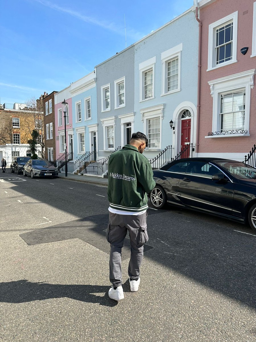 hkb8211's tweet photo. West side 💭 https://t.co/KbrspKA47l
