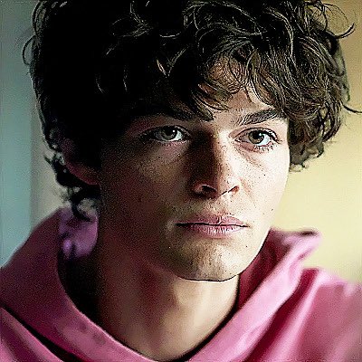 Benji's Braces 😈 Harlan’s Tears 🥺😭 on Twitter: "Harlan in Pussy Pink
