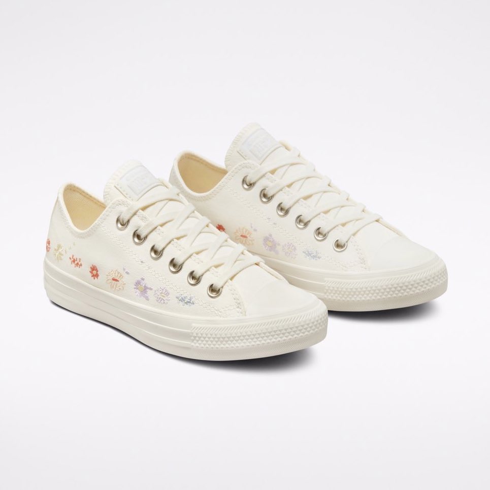 ซัมเมอร์เซลตอนรับสงกรานต์ค่า ⛅️ คอนเวิร์สลด 30-50% off มีพร้อมส่งทั้งร้าน ! 👀 รุ่นอื่นๆสอบถามได้ค้าบ

ลดสองต่อรีทวิตลดเพิ่ม 150 บาททุกรายการ ! 🫶🏻 ( โปรโมชั่นนี้ถึงวันที่ 17 เมษายน ) 

🔗 รีทวิตนี้สุ่มแจกเงิน 100 บาทค้าบ 🔗