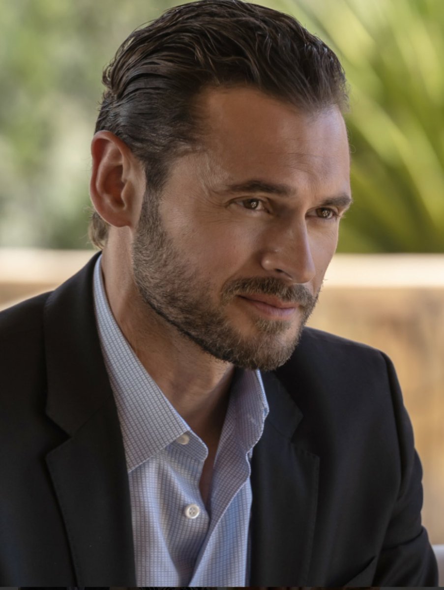 Mbeebe3's tweet image. Adan Canto aka Arman Morales waiting for S3!