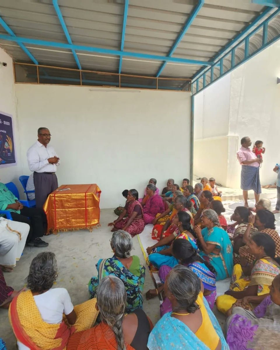 sterlite_copper's tweet photo. #SterliteCopper welcomed #WorldHealthDay at our Village Development Center in the Sillanatham Panchayat. Catch glimpses of our interactive sessions where Dr. R. Kailasam, CMO of Sterlite Copper, spoke about leading a healthy lifestyle and Mr. Sundaravel from Shine Yoga Power demonstrated the benefits of cooking with millets and spoke about healthy food habits.