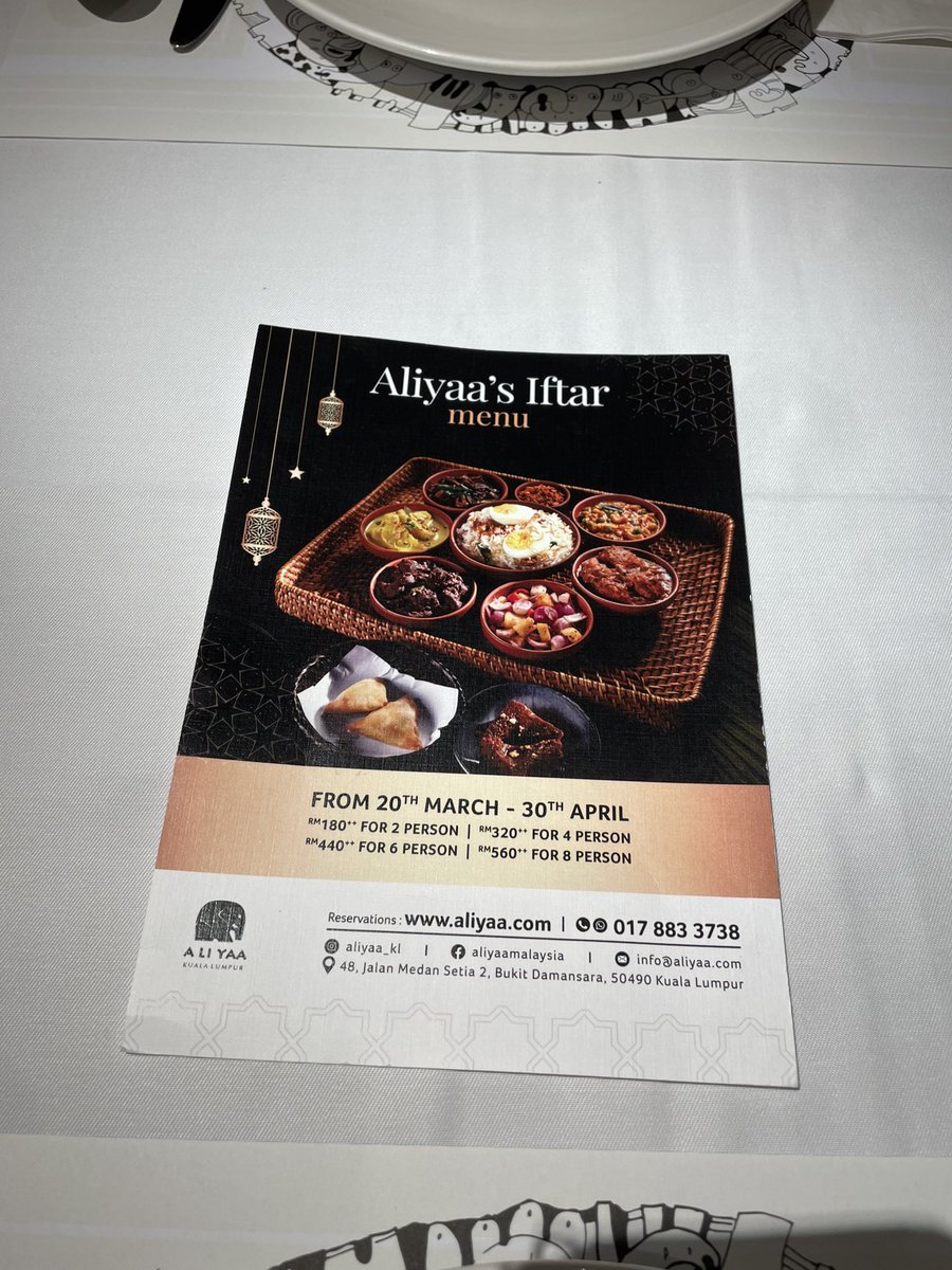 fchisa0228's tweet photo. 雰囲気がよく素敵なお店だったので入店。なんとスリランカ料理のお店😊人生初。辛いけど美味しい〜💕
#ALIYAA
一度は行ってみるのも良いお店。
大人の雰囲気でスタッフ対応も良い。
素敵なお店は気分がよくなる〜
#マレーシア https://t.co/UxsyP7Qy1i