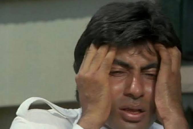 Littlehypemedia's tweet photo. Life me sabh sahi chal raha hota hai fir pair ke nakhun achanak bade hojate hai 🤕 https://t.co/YDL6QnLRUp