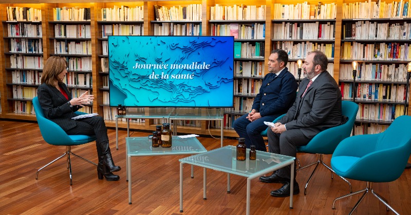 Groupe_VYV's tweet photo. Le #DroitalaSanté est inscrit dans notre constitution comme un droit fondamental, mais est-ce vraiment le cas pour chacun d'entre nous ?

Vendredi dernier l'émission #LaSantédAbord a fait une émission spéciale d'une heure en compagnie de @FrcsBraun  et de nombreux invités ⤵️