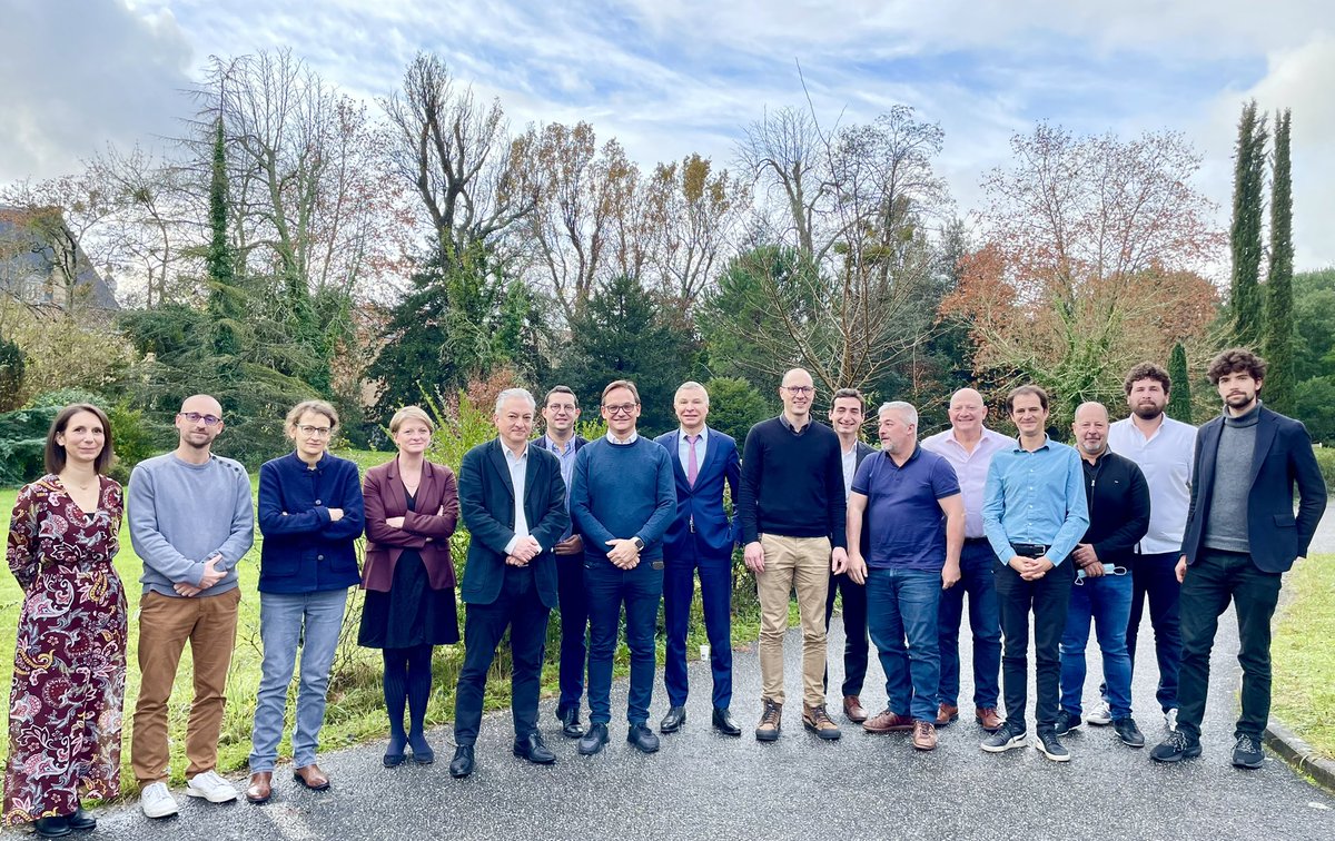 👏Entrepôt de données de santé : <a href="/GroupementNova/">NOVA Groupement de coopération sanitaire</a> lauréat de l’appel à projets national 👏<a href="/CHUBordeaux/">CHU de Bordeaux</a>+<a href="/CHULimoges/">CHU de Limoges</a>+<a href="/CHU_de_Poitiers/">CHU de Poitiers</a> 🙏<a href="/RodThiebaut/">Thiebaut Rodolphe</a> <a href="/VJouhet/">vianney jouhet</a> <a href="/GillesDLC/">Gilles Duluc</a> <a href="/Bpifrance/">Bpifrance</a> <a href="/jnbarrot/">Jean-Noël Barrot</a> <a href="/DavidSainati/">David Sainati</a> <a href="/ClementGoehrs/">Clement Goehrs</a> <a href="/allis_na/">ALLIS-NA</a> <a href="/Sante_Gouv/">Ministère de la Santé</a> <a href="/laFHF/">FHF</a>