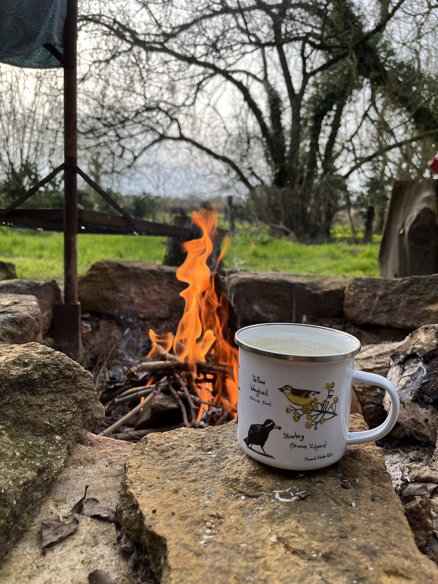 Gorgeous little camping trip over Easter weekend for a much needed switch off and power down (for both ourselves and the associated technology) 🌅🏕️