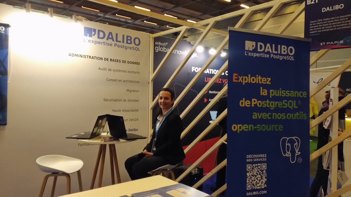dalibo's tweet photo. Vous avez prévu de passer au salon #ITParis2023 ? Passez donc nous voir, nous sommes juste en face de la scène plénière !
#PostgreSQL #SGBD #opensource https://t.co/ikbUutv4ur