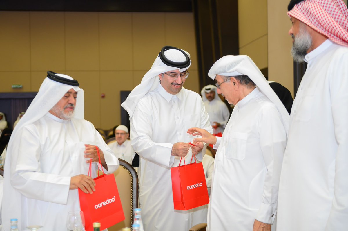OoredooQatar's tweet photo. ๐ด
Represented by our CEO, we were pleased to participate in honouring the elderly residents of Ehsan Center, during an event held by the Ministry of Social Development and Family on 10 April at Wifaq Center.
#ConnectingAndGiving #Ooredoo @wifaqqatar @ehsan_org @MSDF_Qatar https://t.co/LIAkUtU2kn