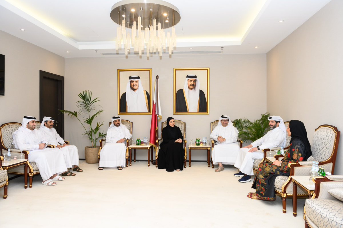OoredooQatar's tweet photo. ๐ด
Represented by our CEO, we were pleased to participate in honouring the elderly residents of Ehsan Center, during an event held by the Ministry of Social Development and Family on 10 April at Wifaq Center.
#ConnectingAndGiving #Ooredoo @wifaqqatar @ehsan_org @MSDF_Qatar https://t.co/LIAkUtU2kn