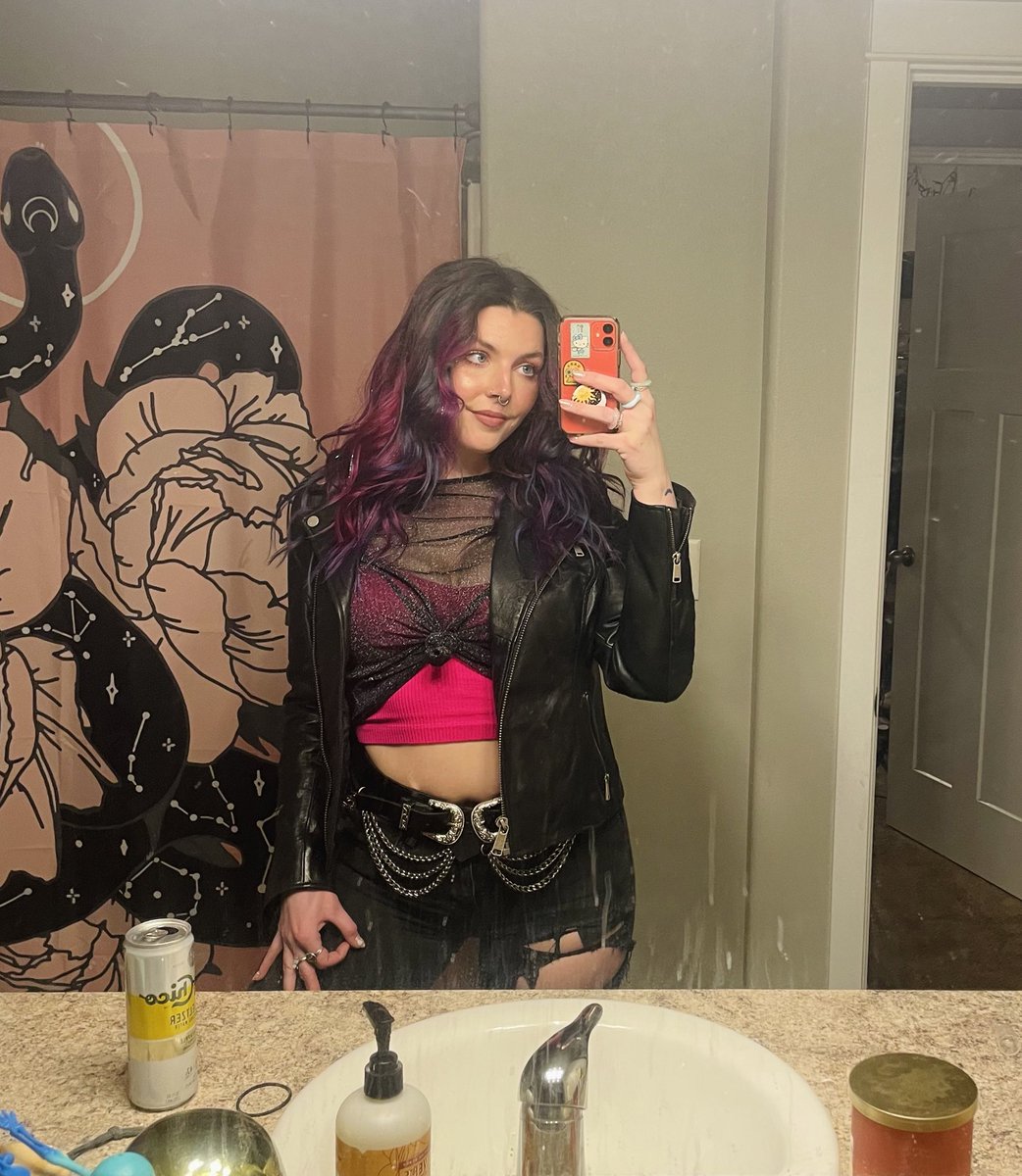 Aubz 🐜 (@aubbbunny) on Twitter photo 