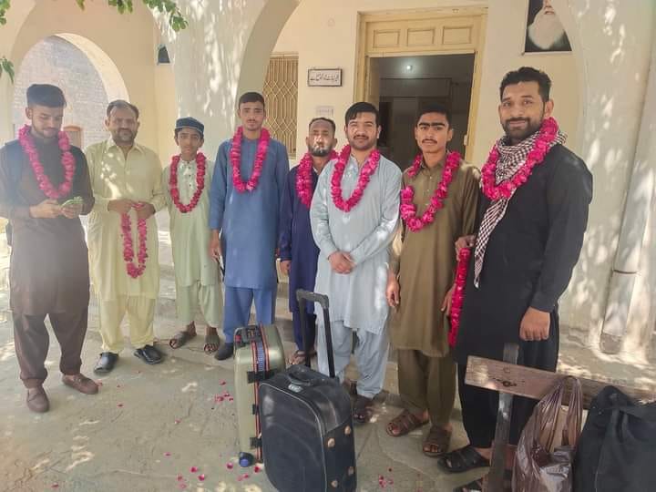 MSM_Lahore's tweet image. ایم ایس ایم پتوکی  کے نوجوانوں کا  قافلہ آنسؤوں کی بستی &quot;شہر اعتکاف&quot; لاہور 10 دن کے لیے روانہ ♥️ 
#سب_راستے_سب_قافلے_جانبِ_شہر_اعتکاف_لاہور
#msmlahore
#MSMpattoki