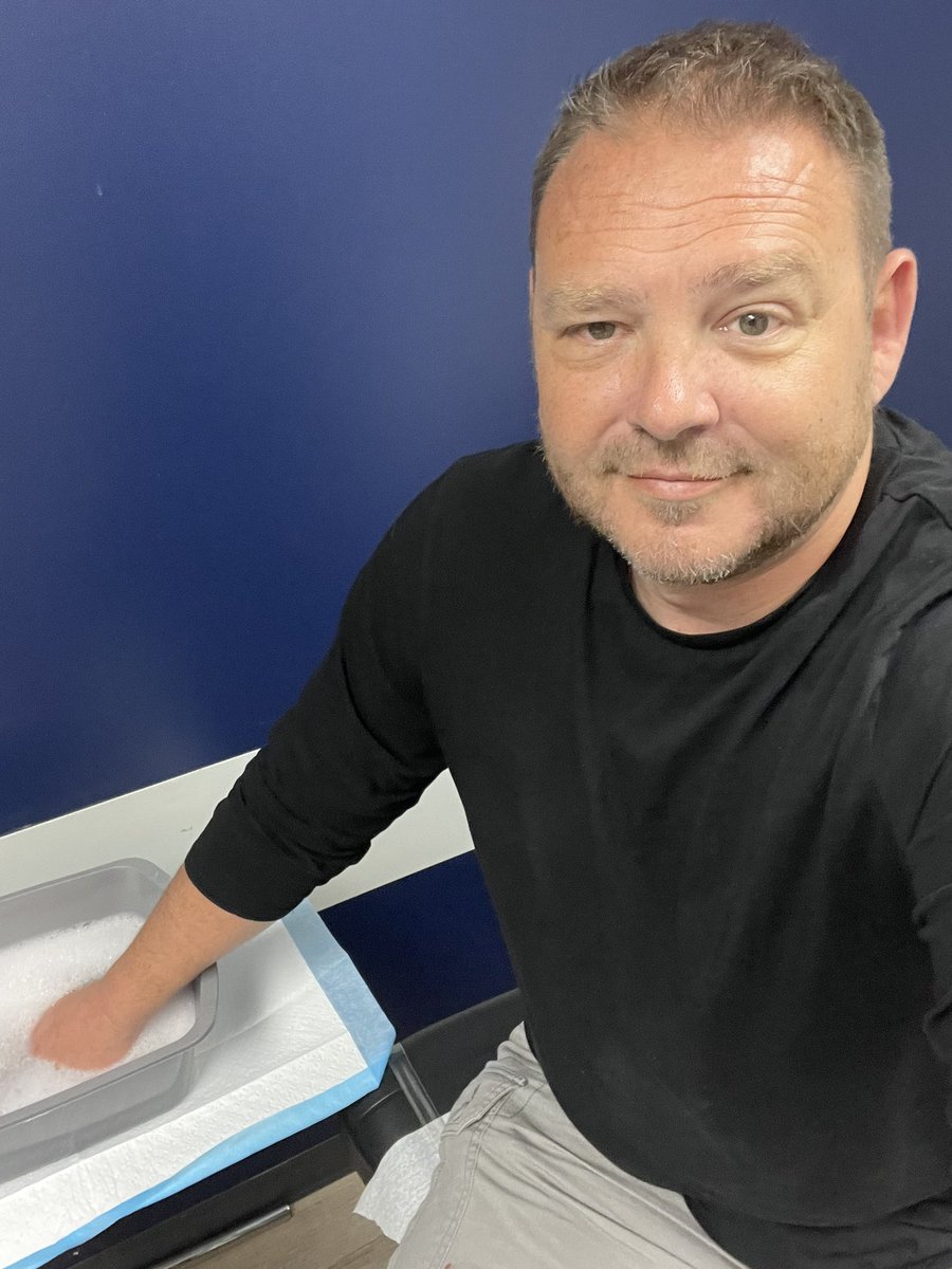 davidhoutsma's tweet photo. Sitting in the hospital waiting for stitches….
Safe to say things didn’t go as planned today.  Lol https://t.co/YngFDbDg4d