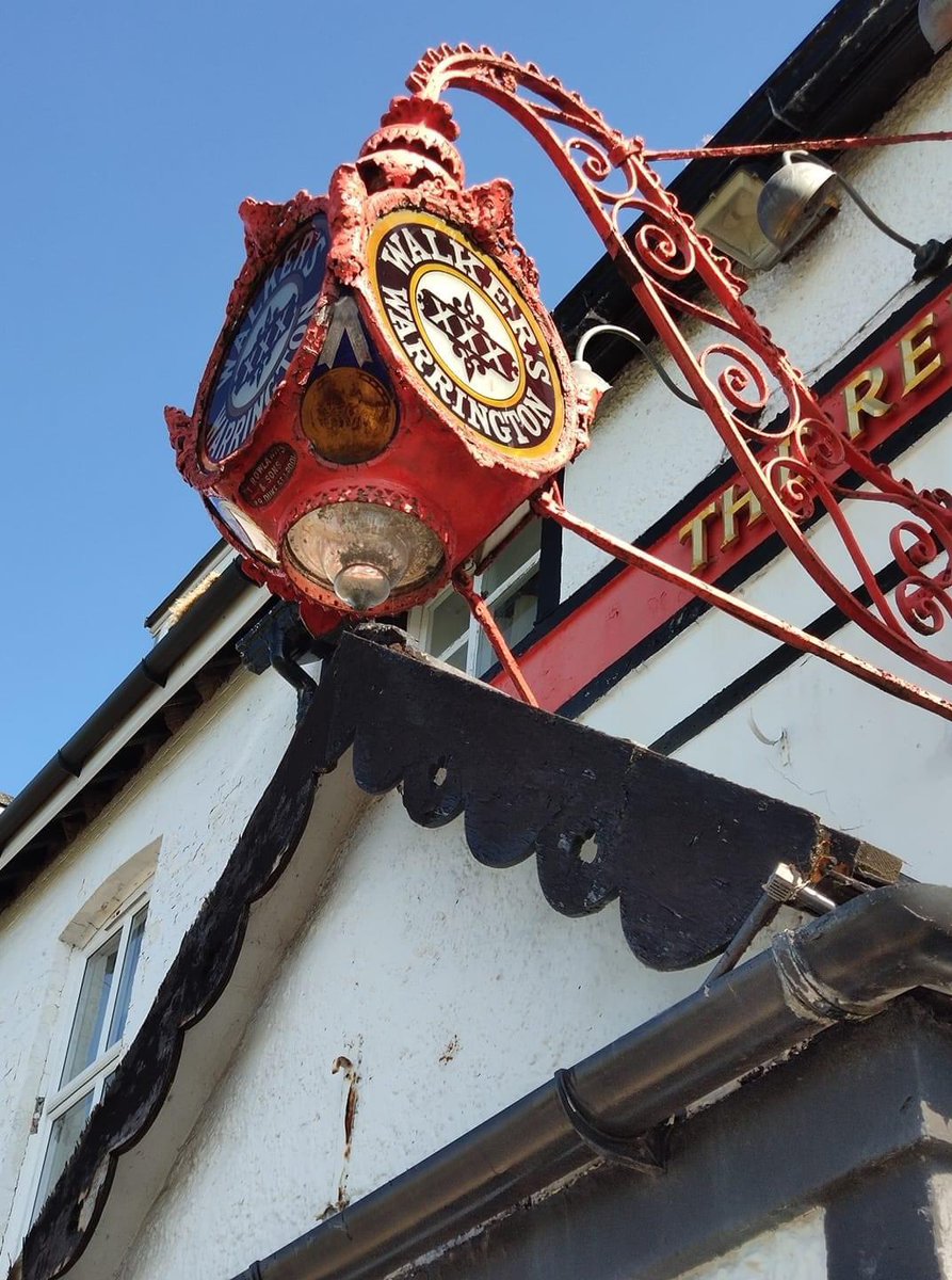 Splendid pub sign #Parkgate #Wirral #pubsigns