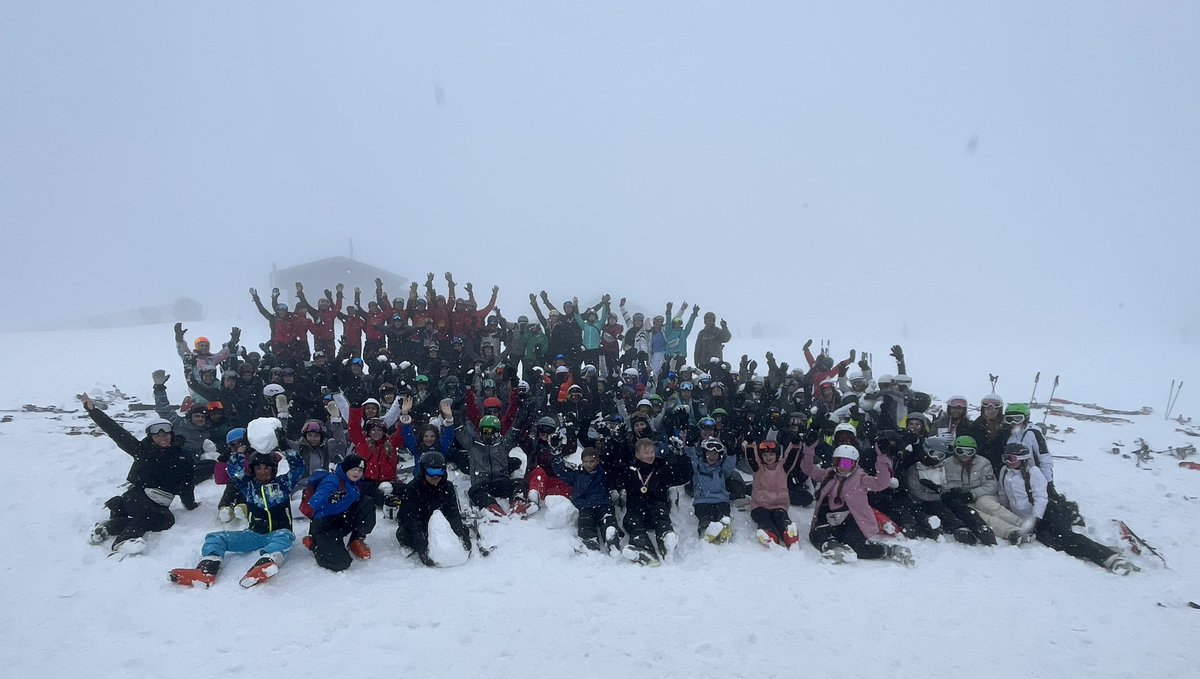 Ricky Ski Team 🎿 tweet media