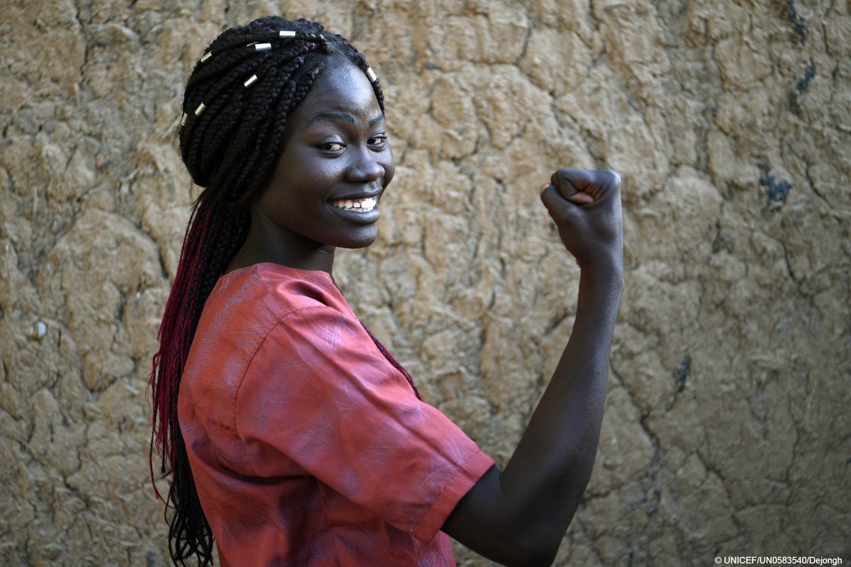 UNICEF's tweet photo. "I want to help other young girls."

Frida, 23, is part of a UNICEF-supported programme helping girls build their confidence and learn about their health in Chad. https://t.co/FgiosSK3Pr