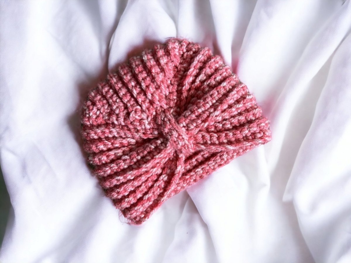 New item on my etsy shop! 

Lovely crochet baby turban , ahes newborn + 

Crochetloopsdesigns.etsy.com 

#crochetcreations #EtsySocial #UKCraftersHour #SmallBusiness #handmadegift