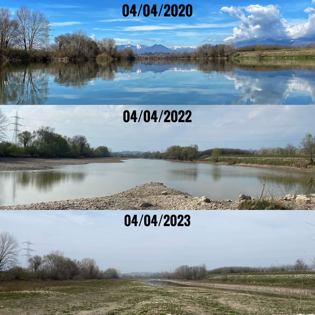 MMmarco0's tweet photo. La situazione del fiume Astico, in provincia di Vicenza, dal 2020 ad oggi. Semplicemente il fiume non c'è quasi più a causa della siccità. https://t.co/4FdXFhK2ZB