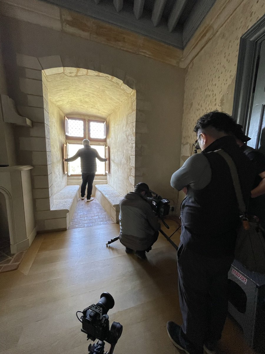 Chateau de Meauce, Nièvre-Bourgogne (@demeauce) on Twitter photo Nous avons reçu une équipe japonaise, pour la TV <a href="/bstbs6/">BS-TBS</a> pour leur émission « regard extérieur » sur les fenêtres du monde… Fiers de porter les couleurs de la Nièvre au Japon <a href="/fabien_bazin/">Fabien BAZIN, Président de <a href="/nievrefr/">Département de la Nièvre</a></a> @nievrefr <a href="/nievre_tourisme/">Nièvre Tourisme</a> @NeversAgglo <a href="/lejdc_fr/">Le Journal du Centre</a> Nous avons reçu une équipe japonaise, pour la TV <a href="/bstbs6/">BS-TBS</a> pour leur émission « regard extérieur » sur les fenêtres du monde… Fiers de porter les couleurs de la Nièvre au Japon <a href="/fabien_bazin/">Fabien BAZIN, Président de <a href="/nievrefr/">Département de la Nièvre</a></a> @nievrefr <a href="/nievre_tourisme/">Nièvre Tourisme</a> @NeversAgglo <a href="/lejdc_fr/">Le Journal du Centre</a>