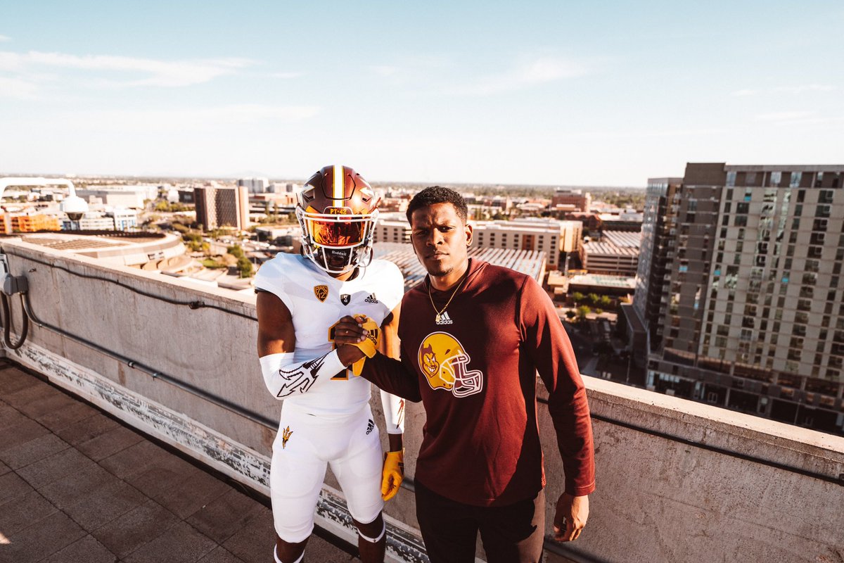 Zechariah Sample tweet media