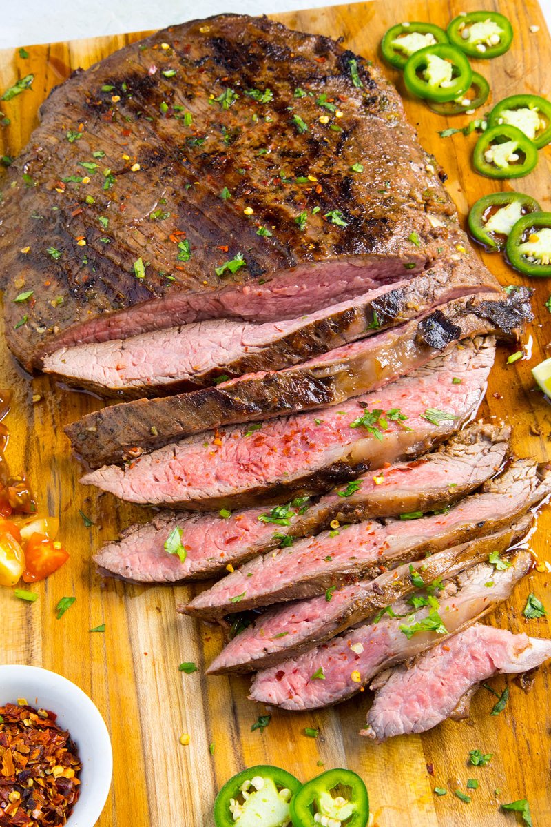 jalapenomadness's tweet photo. The weather is so great, I want to fire up the grill for Carne Asada! Flank or skirt steak in a zingy homemade marinade, then grilled for real Mexican flavor, perfect for tacos! https://t.co/9ZiHYseUPJ #grilling #RecipeOfTheDay #yummy https://t.co/KQffIQq5F4