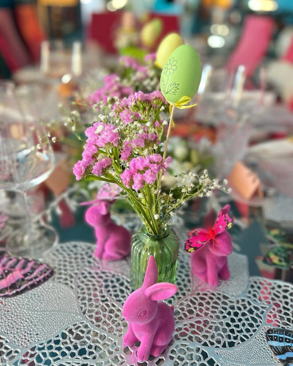 JohnDCaudwell's tweet photo. Homecooking and 'hoppiness' over the Easter weekend with family and friends. 

🐰 What was your holiday highlight?

#bankholidayweekend #familtytime #friends #happy https://t.co/hkXsGTmqNm