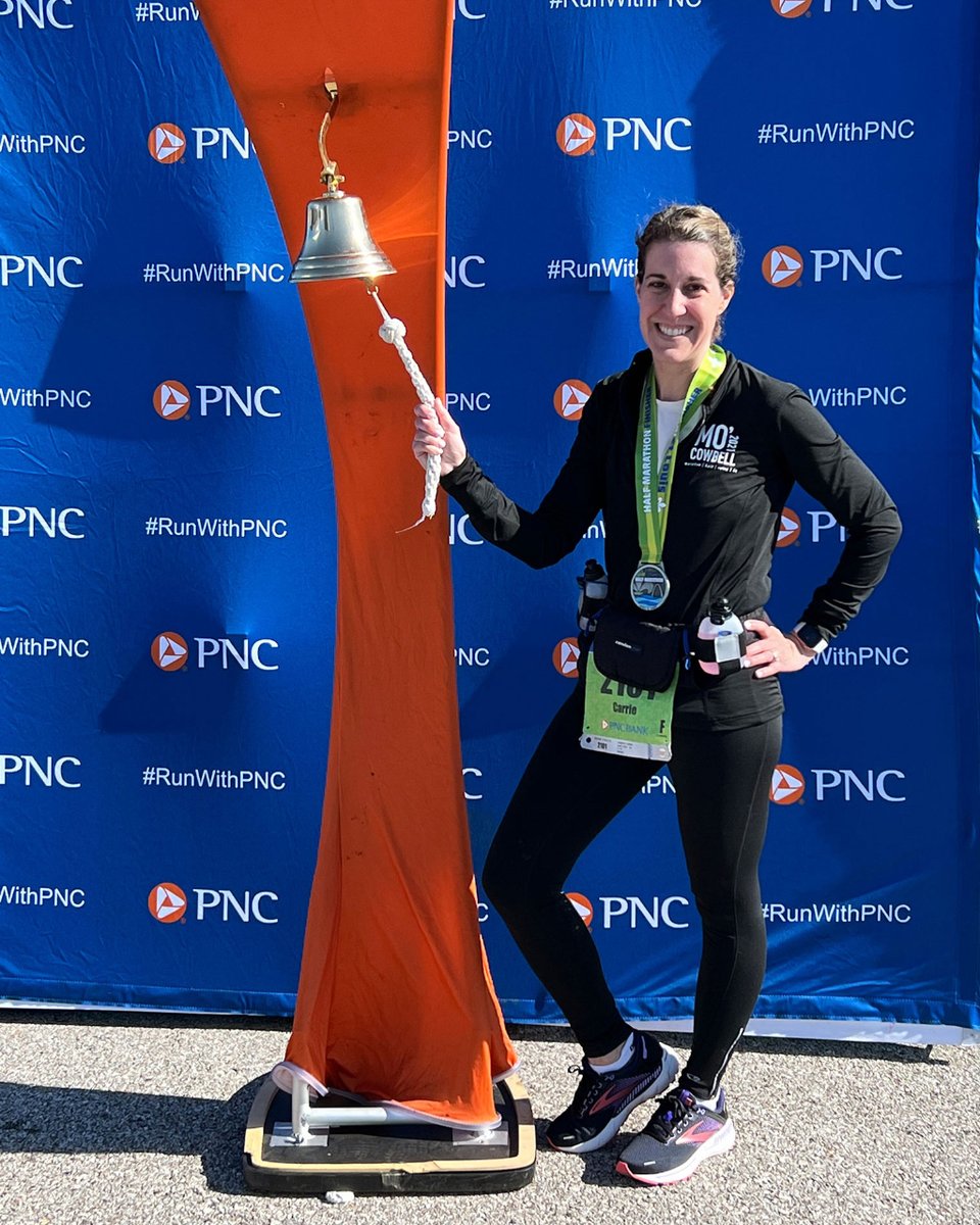 CurlyCraftyMom's tweet photo. Recap Of My 18th Half Marathon - St. Louis Go! 2023: https://t.co/SDOaYveY6H #curlycraftymom #runnersofinstagram #halfmarathon #half #gostlhalfmarathon #gostl #runstl #halfnumbereighteen #girlswhorun #springrunner #raceseason https://t.co/pIh5OBDSyH