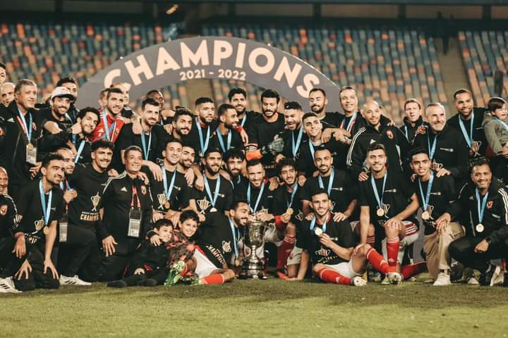 سنكتبها على جبين المجد عنوانا❤من لم يعشق الأهلي ليس إنسانا🦅❤👑 عيش بروح و العين و القلب❤غني و شجع نادي الشعب 💥❤️🦅🏆