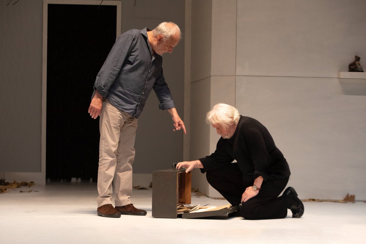 Pour la dernière représentation de sa saison le TAB vous propose de venir découvrir 88 FOIS L'INFINI jeudi 13 avril.

Une pièce de Isabelle LE NOUVEL,
mise en scène par Jérémie LIPPMANN avec Niels ARESTRUP et François BERLÉAND.

Réservation sur notre site ou par téléphone ☎