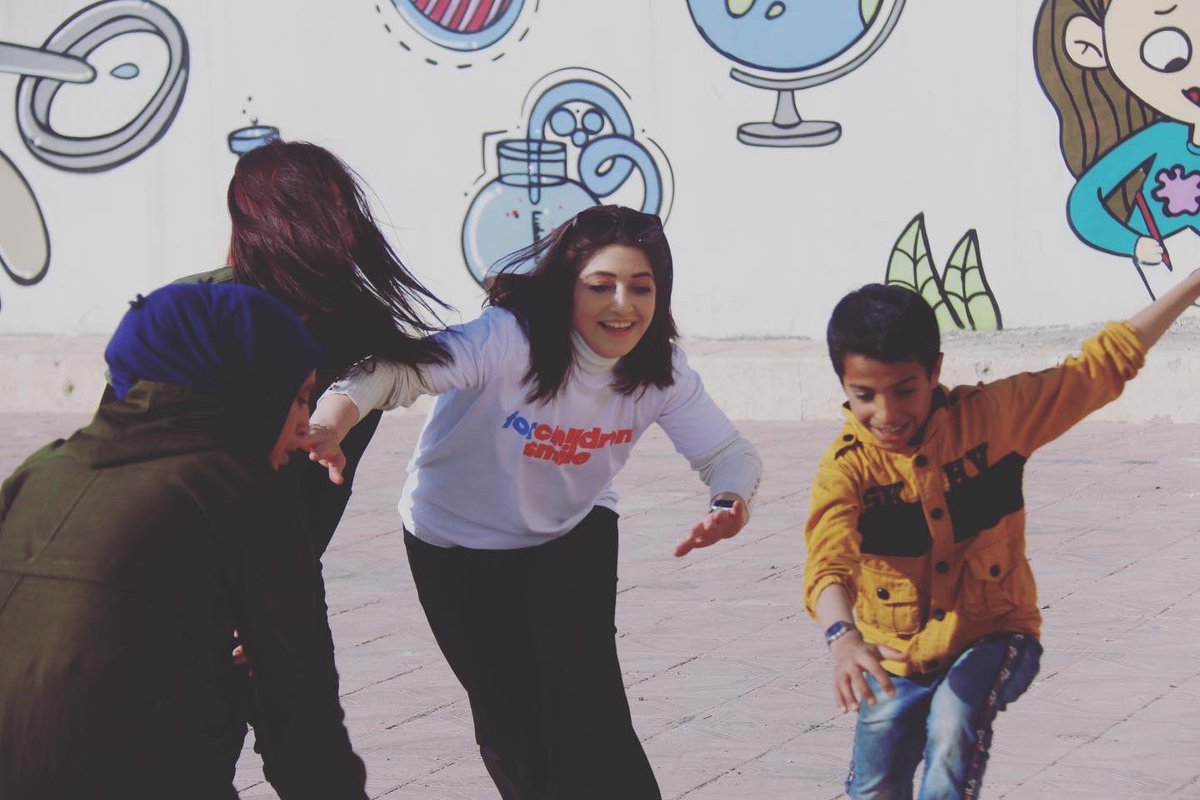 Forchildrensmch's tweet photo. İçimizdeki çocuk hiç büyümesin, büyümesin ki gelecek nesil çocukluğunu yaşasın..💙Umutlar hiç bitmesin. https://t.co/w3CkjhJYNj