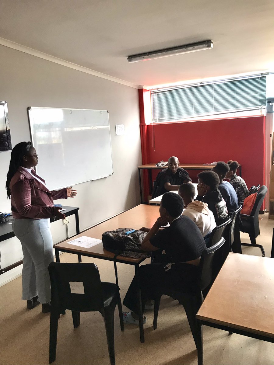 TeachOutUCT's tweet photo. The first term of tutoring went exceptionally well! 🥳 We would like to send a massive THANK YOU to all the tutors for allowing for an enthusiastic start, you are greatly appreciated 😊 Keep an eye out for our posts and announcements. We are looking forward to seeing you again! https://t.co/4AXG7mea1Y