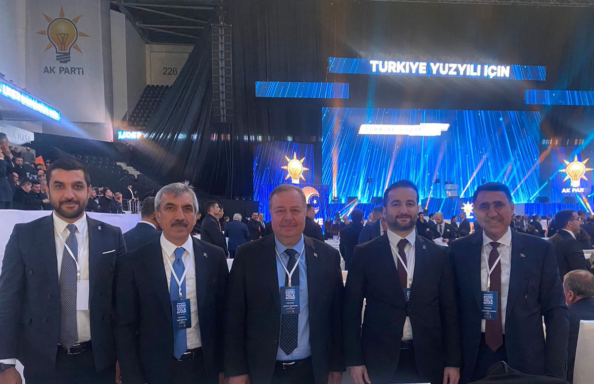 AK Parti Seçim Beyannamesi ve Milletvekili Aday Tanıtım Toplantısı için Ankara Arena’dayız.
Salonun coşkusu, heyecanı ve yüksek katılım seçim zaferinin adeta müjdecisi. 

#Türkiyeyüzyılı 🇹🇷
#Kilisiçinhemenşimdi
#HedefKızılelma
#RTE