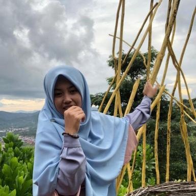 yusrahaqqul's tweet photo. #FotoProfilBaru https://t.co/ewapRpZP6R