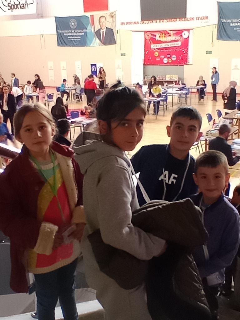 NevzatAyazOkulu's tweet photo. İlimizde düzenlenen Akıl ve Zeka Oyunları turnuvasında okulumuz
 3/A sınıfı öğrencilerinden Musa Özgün Küre alanında 4.olarak yarışmayı tamamladı
@FatmagulDalmis 
@Muammer12877572 
@cankirimem
@BelenMuzaffer 
@BayramorenMem https://t.co/pqDd2XKNP1