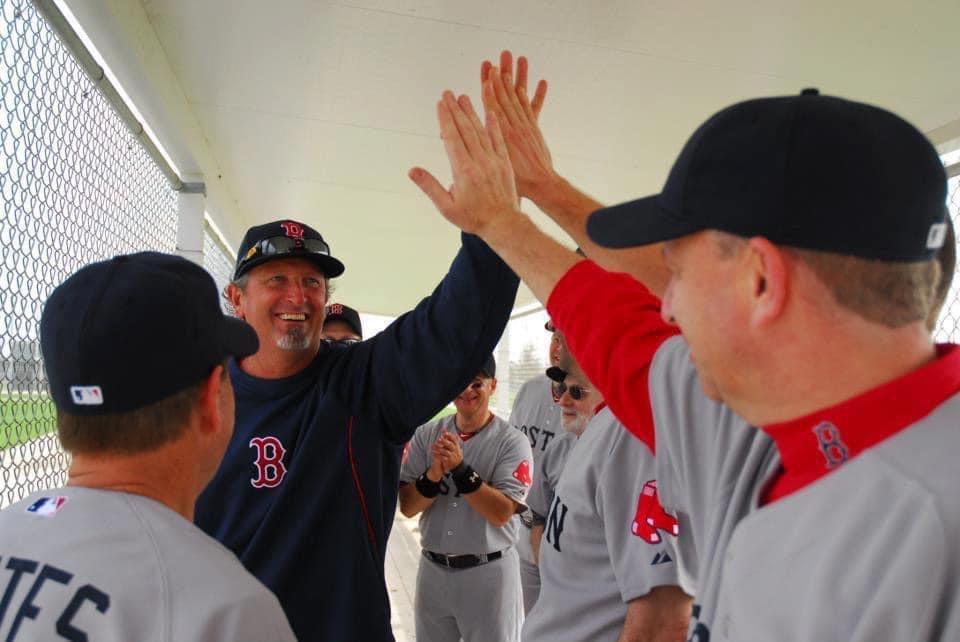 Happy birthday and high-fives all around to the great Bret Saberhagen!   