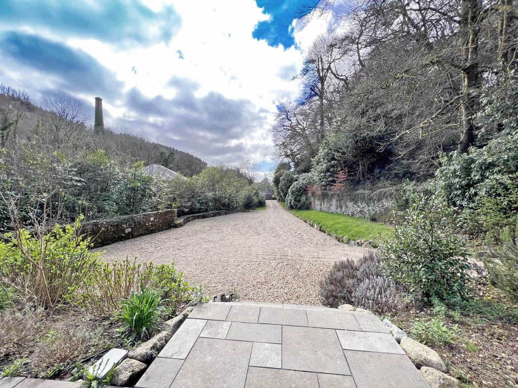 LillicrapChilcott on Twitter "Trethowel, Nr. St Austell PRICE £795,000