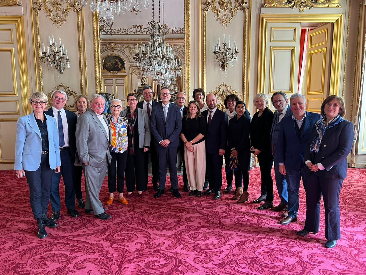 Sénat |  #Rencontre et échanges avec Le Président de la Fédération Nationale des Sapeurs-pompiers #FNSPF, Le Lieutenant-colonel Jean Paul BOSLAND: Premier #pompier volontaire depuis l’après guerre à prendre la tête de cette instance depuis le 21 janvier 2023 <a href="/UC_Senat/">Sénateurs Centristes</a> <a href="/BoslandJP/">Jean-Paul Bosland</a>