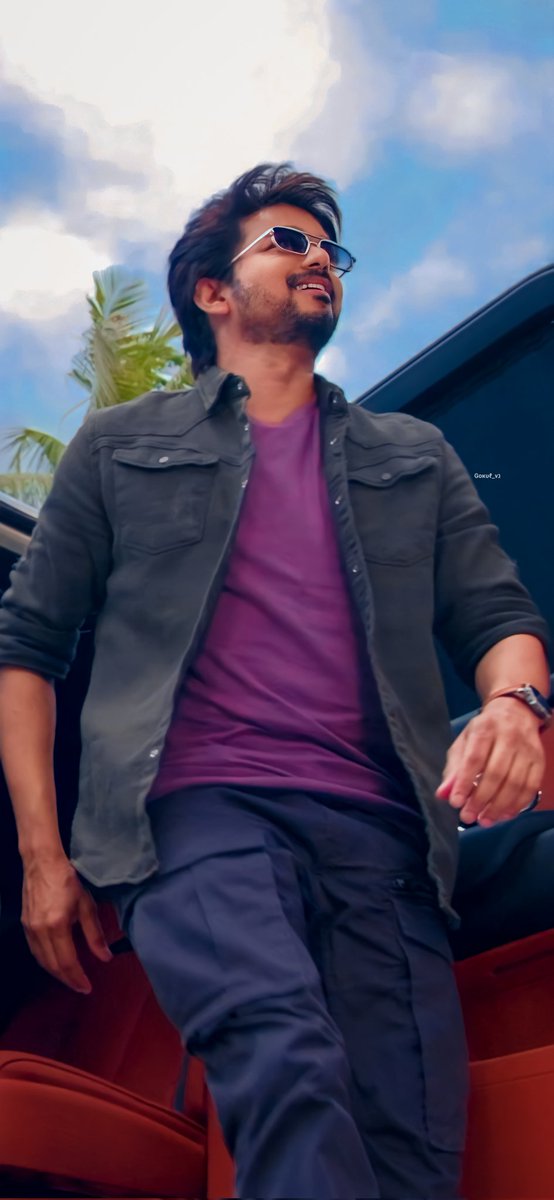 tontarani's tweet photo. #PongalWinnerVarisu 
#thalapathy67
@TVMIoffl
@actorvijay 
@BussyAnand
#EnNenjilKudiyirukkum #VarisuBlockbuster
#Loki #Thalapathy67 
@hardik_bharath
@Lachuvijay3
@BussyAnand 
@actorvijay 
#Varisu50thDay #leo #thlapathy67upadte 
 #VarisuHits300Crs.
Look uhh💥🤩 https://t.co/f9gyNlPZKS