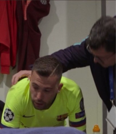 MagicalXavi's tweet photo. Has to be this, who TF cries at half time with a 2 goal advantage 😭 https://t.co/xqPkMYXWGS